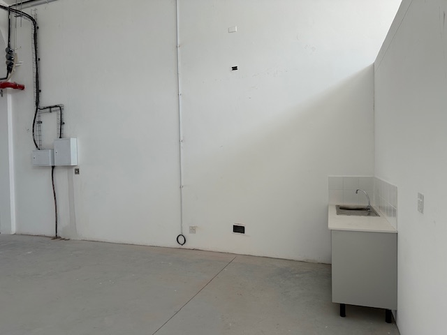 To Let commercial Property for Rent in Maitland Western Cape